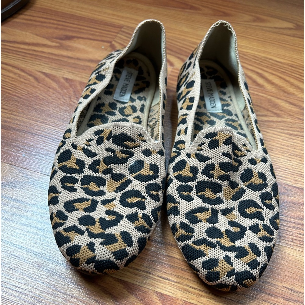 Steve Madden leopard print flats